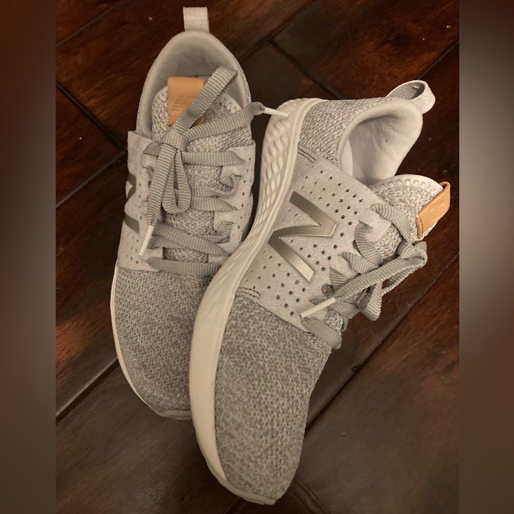 New Balance Fresh Foam gray sneakers, Size 8